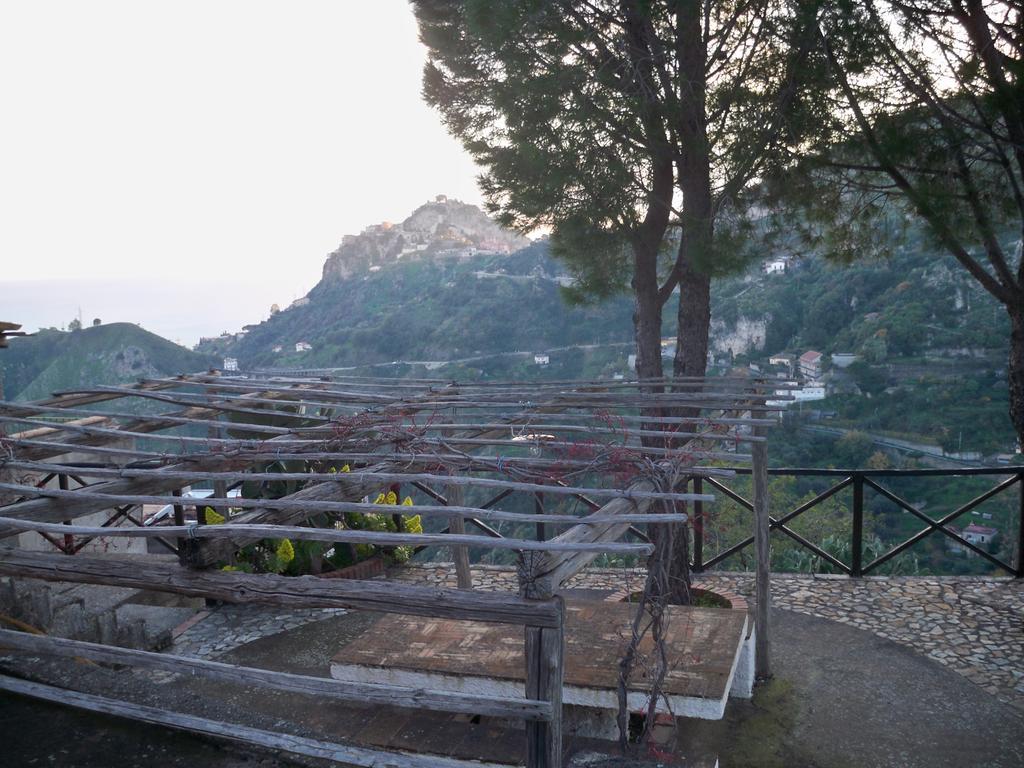 卡斯泰尔莫拉 Rifugio Dei Tre Pini旅馆 外观 照片