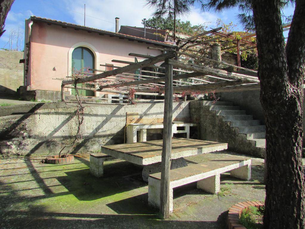 卡斯泰尔莫拉 Rifugio Dei Tre Pini旅馆 外观 照片