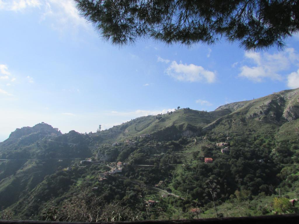 卡斯泰尔莫拉 Rifugio Dei Tre Pini旅馆 外观 照片